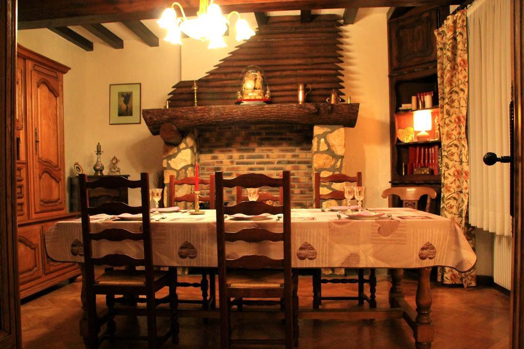 La Maison Des Chats Saint-Mary-le-Plain ภายนอก รูปภาพ