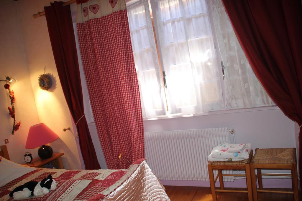 La Maison Des Chats Saint-Mary-le-Plain ภายนอก รูปภาพ