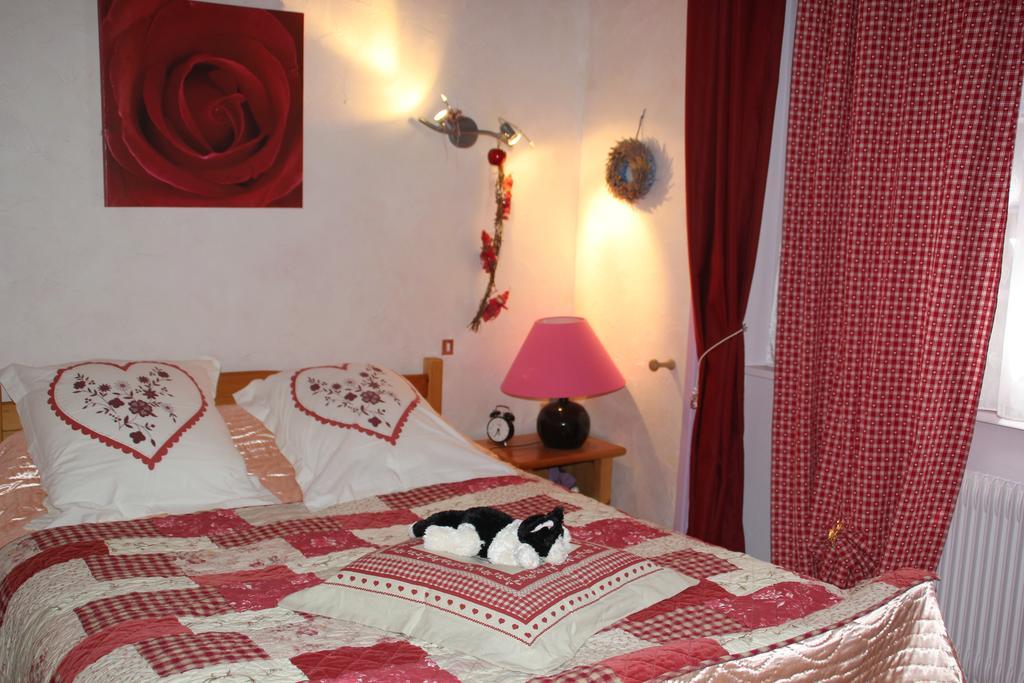 La Maison Des Chats Saint-Mary-le-Plain ภายนอก รูปภาพ